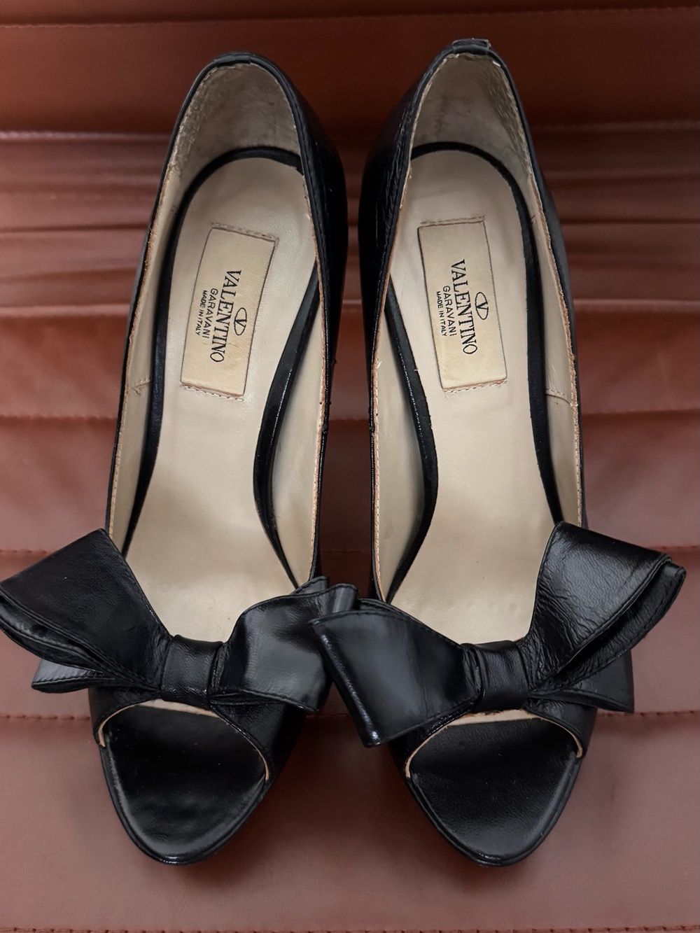 Valentino Garavani Black Leather Couture Bow Peep Toe Platform Pumps Heels 35 /